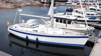 Hallberg-Rassy 37 2