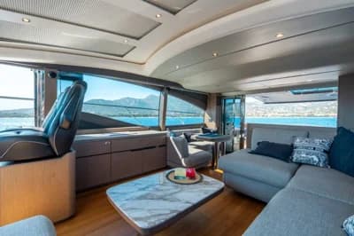 2020 Princess V65 | 21m 3