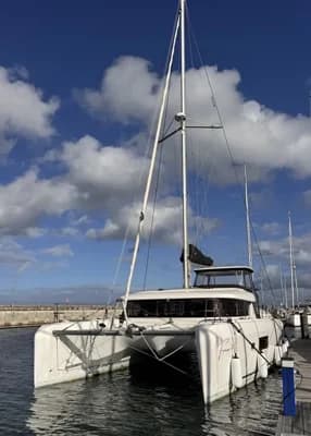 Lagoon 42 2