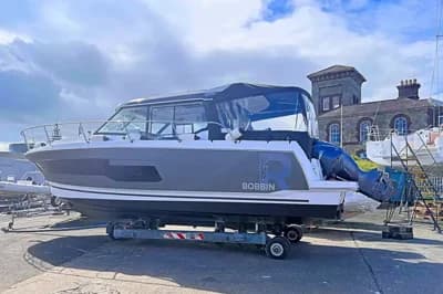 Jeanneau Merry Fisher 1095 Coupé 3