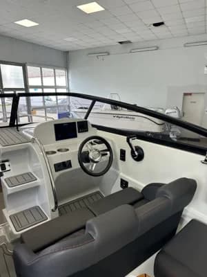 Hydromarin 6930 Daycrusier 3