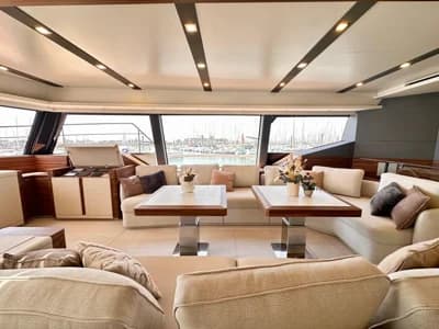 Fountaine Pajot Power 80 4