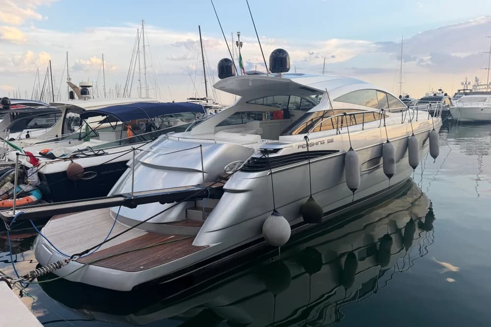 2007 Pershing 56 | 59.5 ft