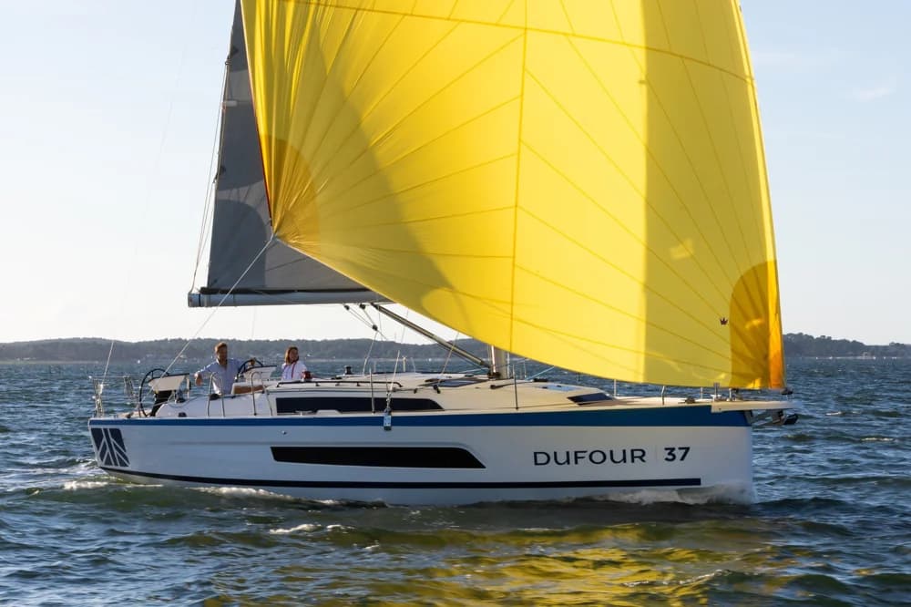 2026 Dufour 37 | 11m