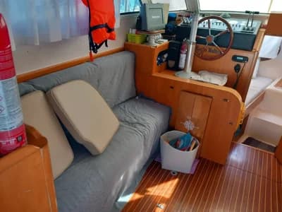 1998 Cayman Yachts 30 fly 3