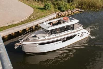 Nikhen Aquasun 34 AftCab "Long Platform" 2