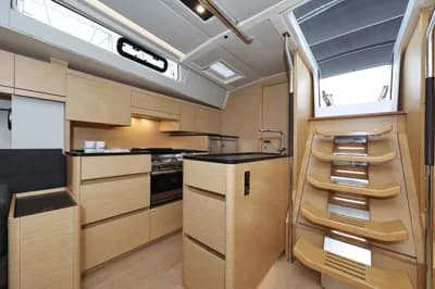2018 Hanse 548 | 16m 5