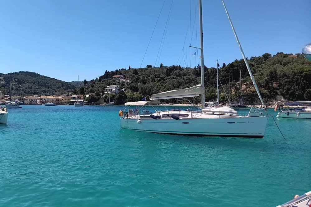 Beneteau Oceanis 43