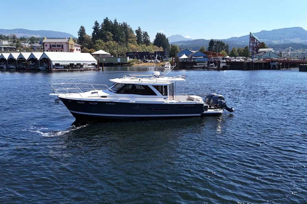 2024 Cutwater C-32 Coupe | 32 ft