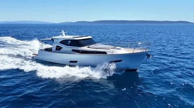 Monachus MY 47 Retro Cruiser 4