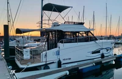 Cobra Futura 36 Fly 2