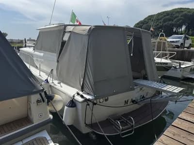 Chris-Craft 31 Commander 2