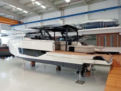Cranchi A46 Luxury Tender 3
