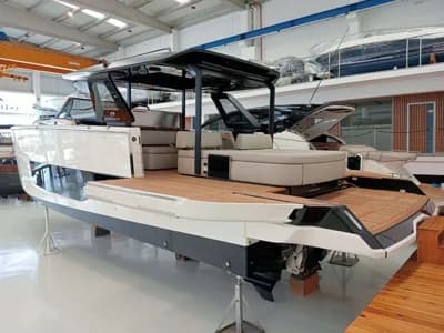 Cranchi A46 Luxury Tender 4