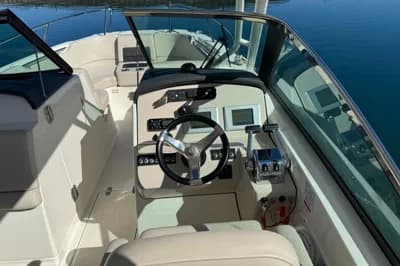 2014 Boston Whaler 270 Vantage | 8m 5