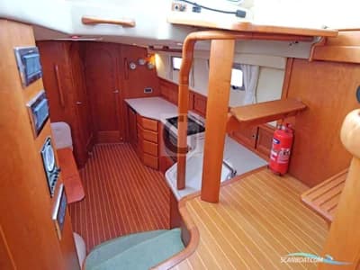 Dale Nelson 38 Aft Cabin 3