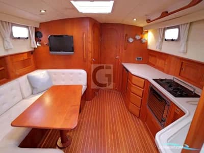 Dale Nelson 38 Aft Cabin 4