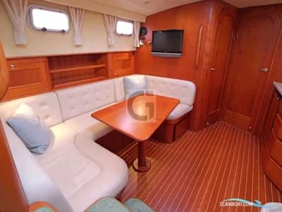 Dale Nelson 38 Aft Cabin 5