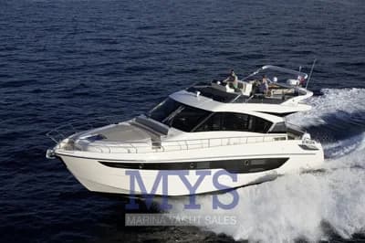 Cayman Ycahts F520 2