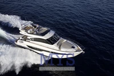 Cayman Ycahts F520 3
