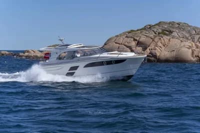 2025 Marex 360 Cabriolet Cruiser | 11m 2