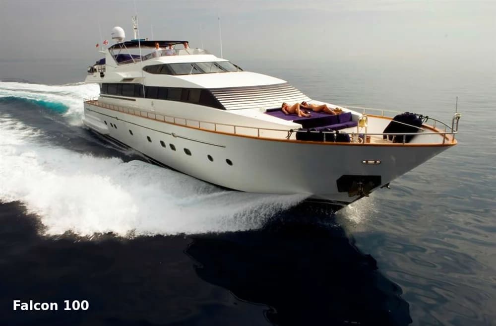 30m Falcon 100 Motor Yacht | Refit Opportunity Strong