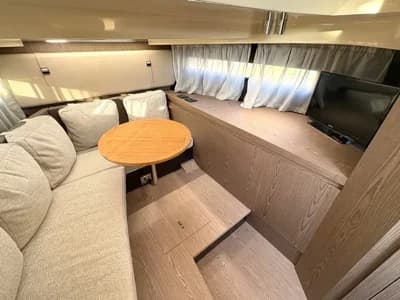 2025 Invictus 320 GT Boat for Sale in Alicante 5