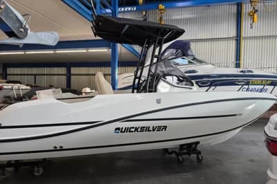 Quicksilver 705 Open 3