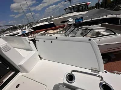 2026 Jeanneau Merry Fisher 1095 Coupé Series 2 Boat for Sale in Chichester Marina 5