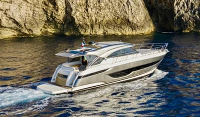 Riviera 46 Sports Motor Yacht 2