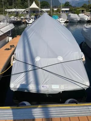 Invictus 280 GT 4