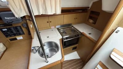 Jeanneau SUN ODYSSEY 32i 5