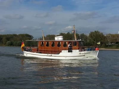 MUIDEN Classic Motoryacht 2
