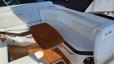 Sea Ray SLX280 3