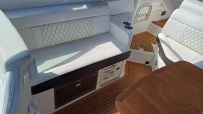 Sea Ray SLX280 4