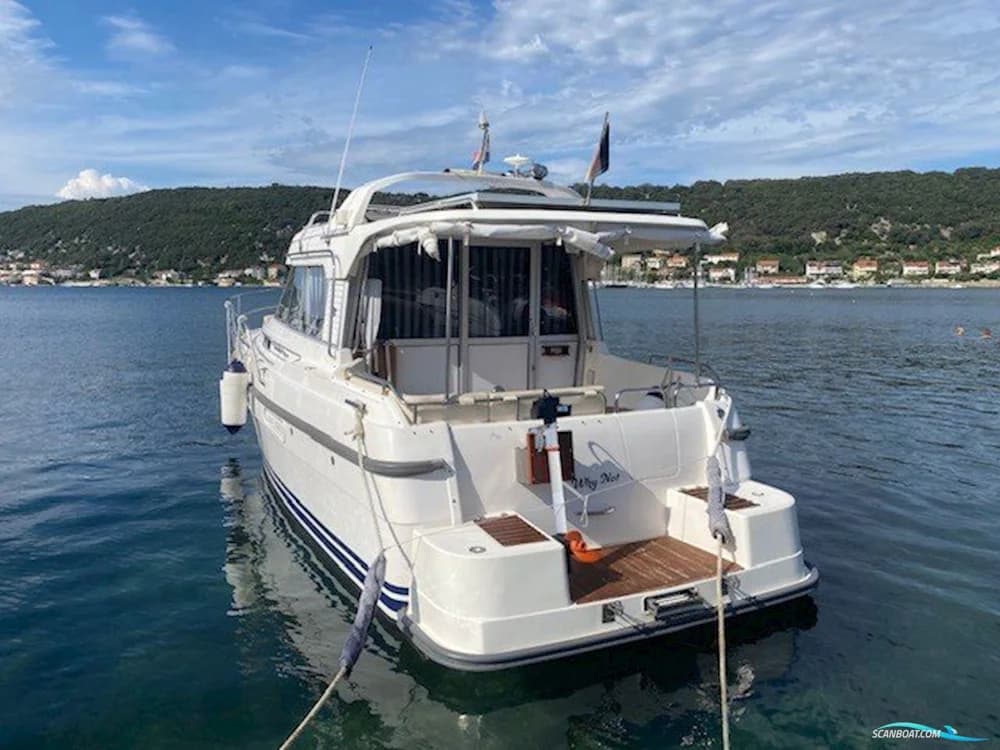 Nimbus 320 Coupe