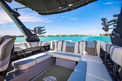 Malibu Wakesetter 23 MXZ 4