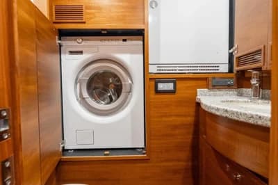 2016 Grand Banks 72 Aleutian RP | 22m 5