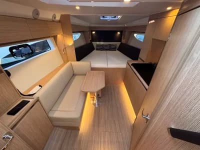 2023 Bavaria SR33 HT Boat for Sale in Southampton 4