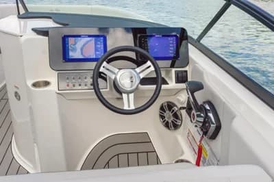 Sea Ray SDX250E OUTBOARD & Trailer (NE 4