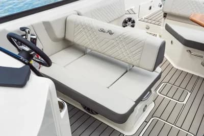 Sea Ray SDX250E OUTBOARD & Trailer (NE 5