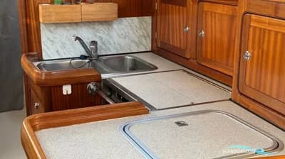 Bavaria 37 3