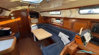 Bavaria 37 5