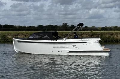2025 Corsiva 800 Tender | 7m 3