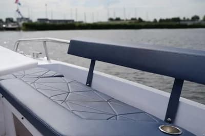 Axopar 29 XC Cross Cabin 4