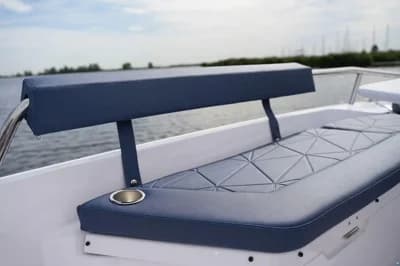 Axopar 29 XC Cross Cabin 5