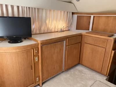 Bertram 37 Convertible 4