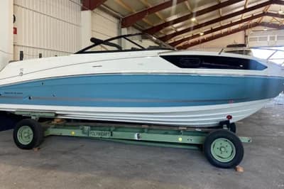 2026 Bayliner VR6 Cuddy | 7m 2