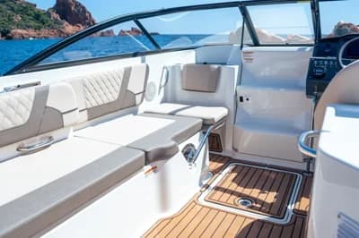 2026 Bayliner VR6 Cuddy | 7m 3