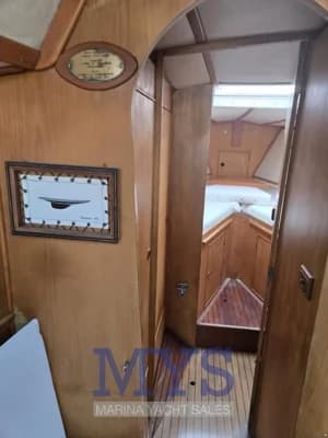 Oyster Heritage 37' 4